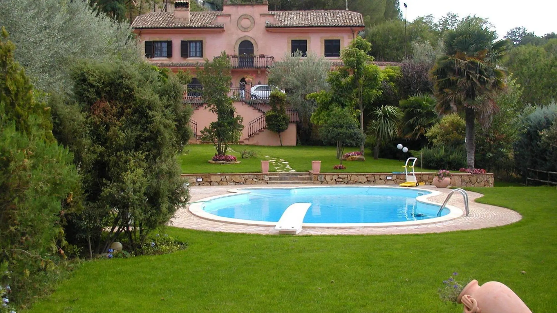 Villa Clementine location